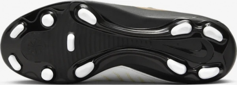 Бутси дитячі Nike JR PHANTOM LUNA II CLUB FG/MG біло-чорні FJ2601-100