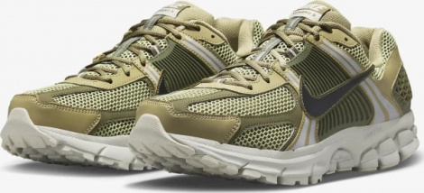 Кроссовки Nike ZOOM VOMERO 5 оливковые FJ1915-200