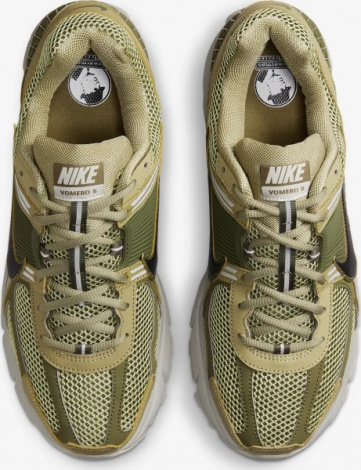 Кроссовки Nike ZOOM VOMERO 5 оливковые FJ1915-200