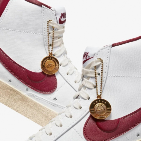 Кроссовки Nike W BLAZER MID 77 SE