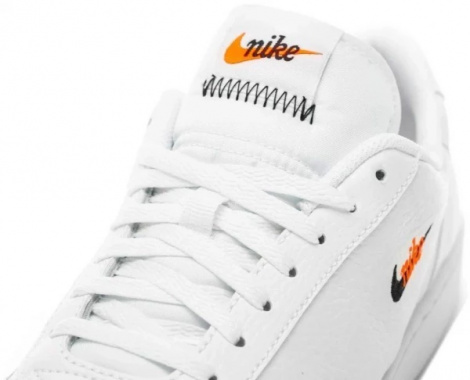 Кроссовки Nike Court Vintage Premium