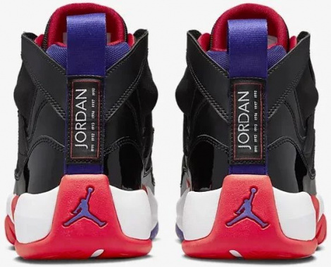 Кросівки баскетбольні Nike JORDAN JUMPMAN TWO TREY чорні DO1925-001