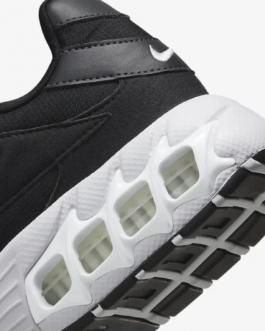Кросівки бігові жіночі Nike W ZOOM AIR FIRE чорні DV1129-001