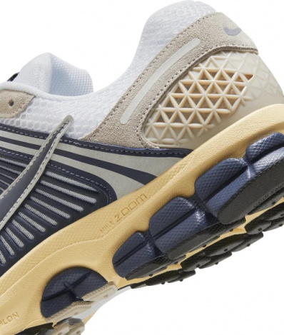 Кроссовки Nike Zoom Vomero 5 * Since 1972 "White / Thunder Blue / Cream Ii"