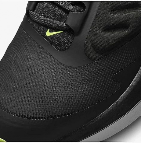 Кросівки бігові жіночі Nike AIR WINFLO 9 SHIELD чорні DM1104-001