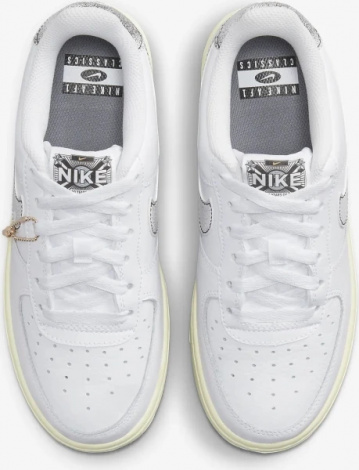 Кросівки підліткові Nike AIR FORCE 1 LV8 3 (GS) біло-сірі DX1657-100