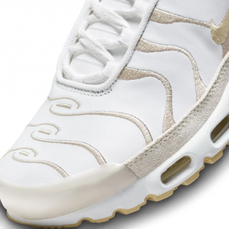 Кросівки жіночі Nike W AIR MAX PLUS PRM білі DZ2832-101