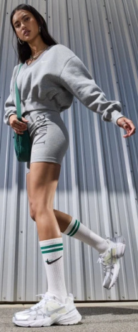 Кроссовки женские Nike V2K RUN бело-серебряные FD0736-104