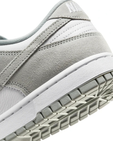Кросівки Nike DUNK LOW RETRO SE біло-сірі FQ8249-101