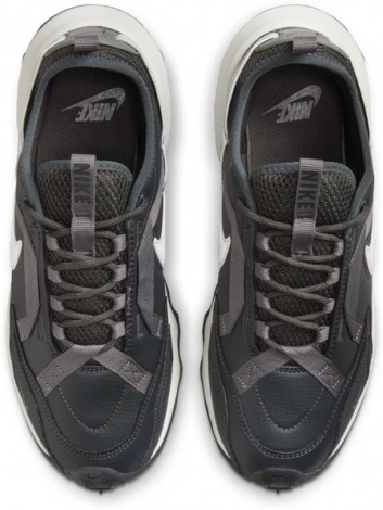 Кросівки жіночі Nike W NIKE TC 7900 чорно-сірі DD9682-001
