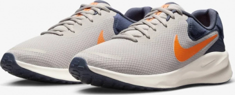 Кроссовки Nike Revolution 7