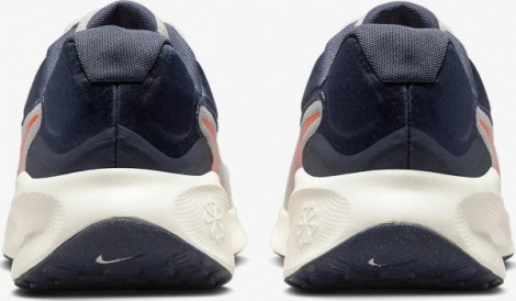 Кроссовки Nike Revolution 7