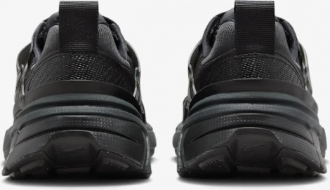 Кросівки жіночі Nike V2K RUN чорні FD0736-001