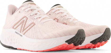 Кросівки бігові жіночі New Balance FF VONGO V5 рожеві WVNGOCP5