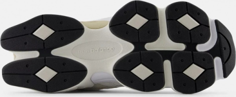 Кросівки New Balance 9060 бежеві U9060WHT