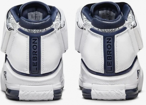 Кросівки баскетбольні Nike ZOOM LEBRON II біло-темно-сині DR0826-100