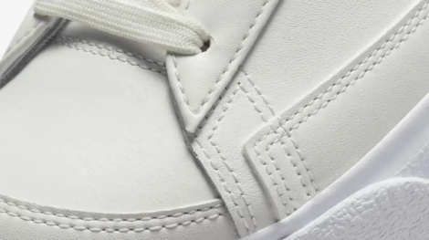 Кроссовки Nike W BLAZER LOW PLATFORM ESS