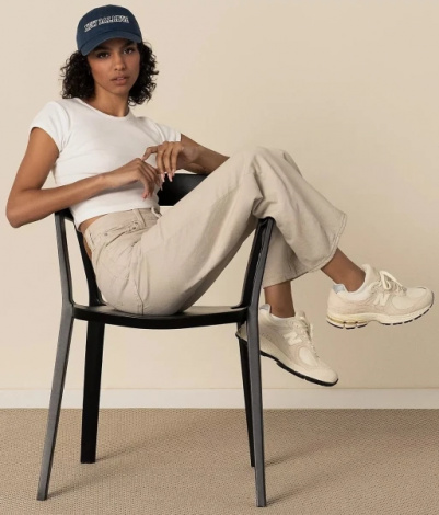 Кроссовки New Balance 2002R бежевые M2002RCC