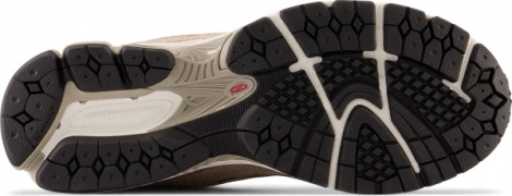Кросівки New Balance 2002R PROTECTION PACK світло-коричневі M2002RDL