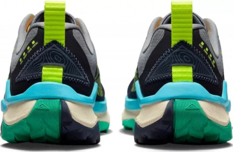 Кроссовки Nike WMNS REACT WILDHORSE 8