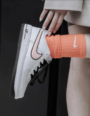 Кросівки дитячі Nike AIR FORCE 1 GS біло-рожеві DZ6307-100