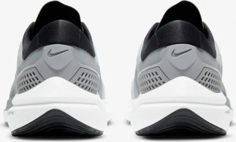 Кроссовки Nike Air Zoom Vomero 15