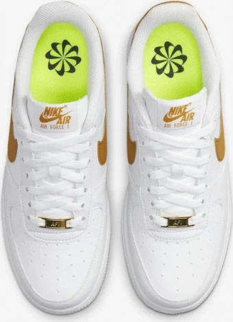 Кросівки жіночі Nike AIR FORCE 1'07 NEXT NATURE біло-золоті DN1430-104