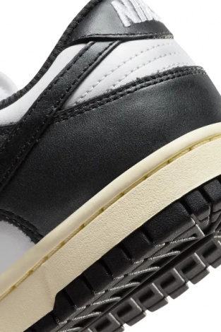 Кросівки жіночі Nike DUNK LOW VINTAGE чорно-білі FQ8899-100