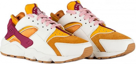 Кроссовки женские Nike WMNS AIR HUARACHE оранжевые DO6720-100