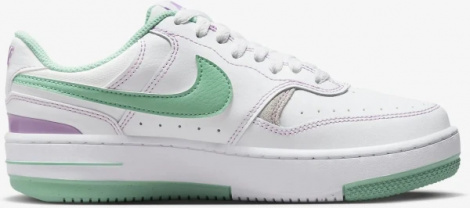 Кросівки Nike GAMMA FORCE білі FN7109-100