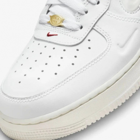 Кросівки Nike AIR FORCE 1 07 PRM білі DQ7664-100
