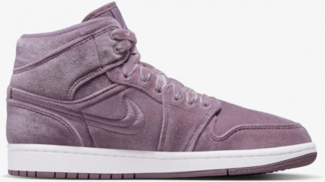 Кросівки жіночі Nike JORDAN AIR 1 MID SE фіолетові DQ8397-500