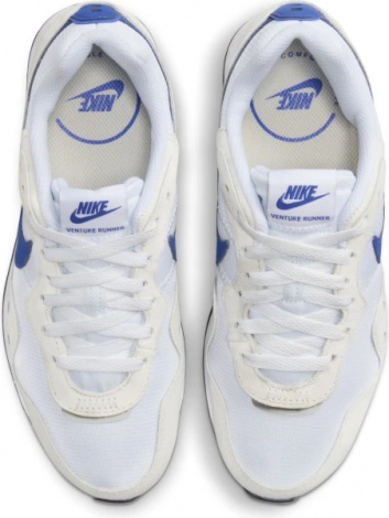 Кросівки жіночі Nike VENTURE RUNNER кольорові CK2948-009