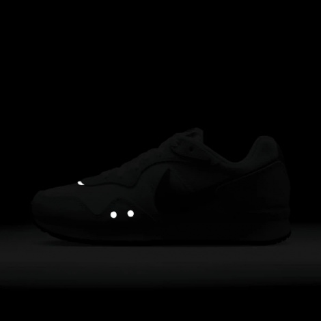 Кросівки жіночі Nike VENTURE RUNNER кольорові CK2948-009