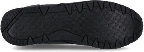 Кросівки Kelme VICTORY чорні 52.186.0026W