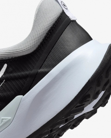 Кросівки для трейлраннінгу жіночі Nike WMNS JUNIPER TRAIL 2 NN чорно-біло-бірюзові DM0821-006