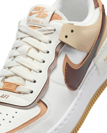 Кросівки жіночі Nike AIR FORCE 1 SHADOW біло-світло-коричневі DZ1847-106