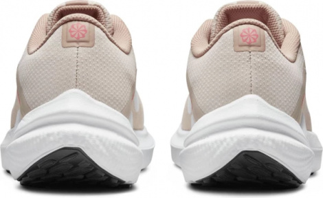Кросівки бігові жіночі Nike W AIR WINFLO 10 бежеві DV4023-100