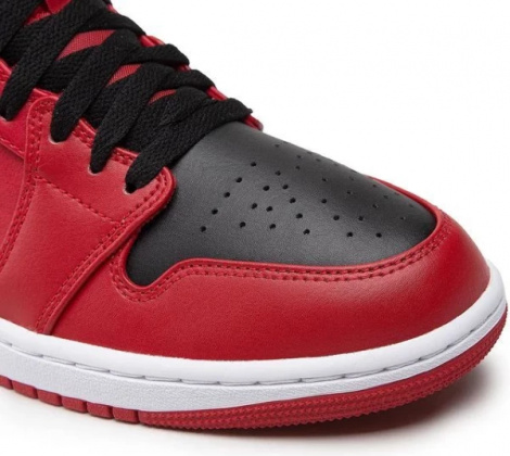 Кросівки Nike AIR JORDAN 1 MID червоно-чорні 554724-660