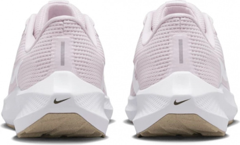 Кросівки бігові жіночі Nike AIR ZOOM PEGASUS 40 рожеві DV3854-600
