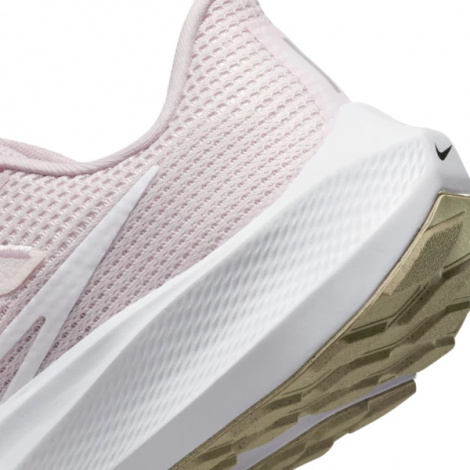 Кросівки бігові жіночі Nike AIR ZOOM PEGASUS 40 рожеві DV3854-600