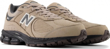 Кросівки New Balance 2002R світло-коричневі M2002REG