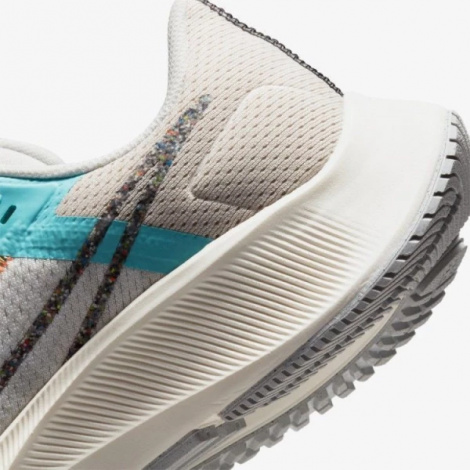 Кросівки бігові жіночіі Nike WMNS AIR ZOOM PEGASUS 38 MFS сірі білі DC4566-100