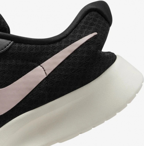 Кроссовки Nike Tanjun Flyease