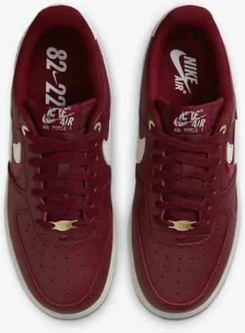 Кросівки жіночі Nike W AIR FORCE 1 07 PRM червоні DZ5616-600