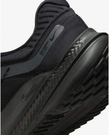 Кросівки Nike QUEST 5 чорні S DD0204-003