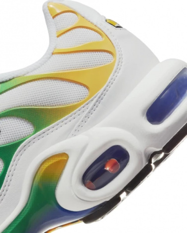 Кросівки жіночі Nike W AIR MAX PLUS білі DZ3671-101