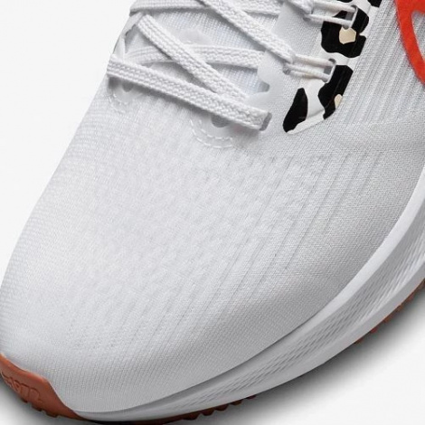 Кросівки бігові жіночі Nike WMNS NIKE AIR ZOOM PEGASUS 39 білі DZ5214-100