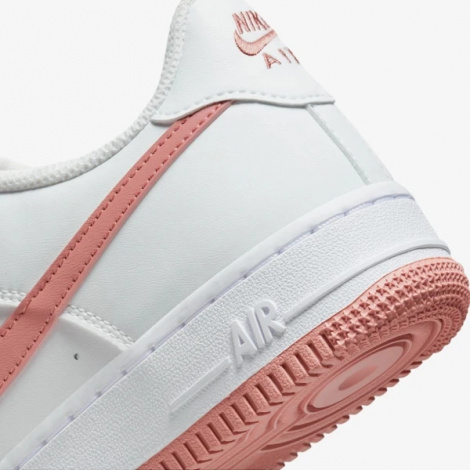 Кросівки підліткові Nike AIR FORCE 1 (GS) біло-коралові DV7762-102