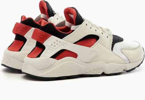 Кросівки жіночі Nike AIR HUARACHE бежеві DH4439-103